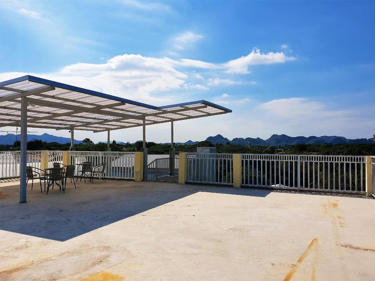 Latima Boutique Hostel Kanchanaburi Dış mekan fotoğraf