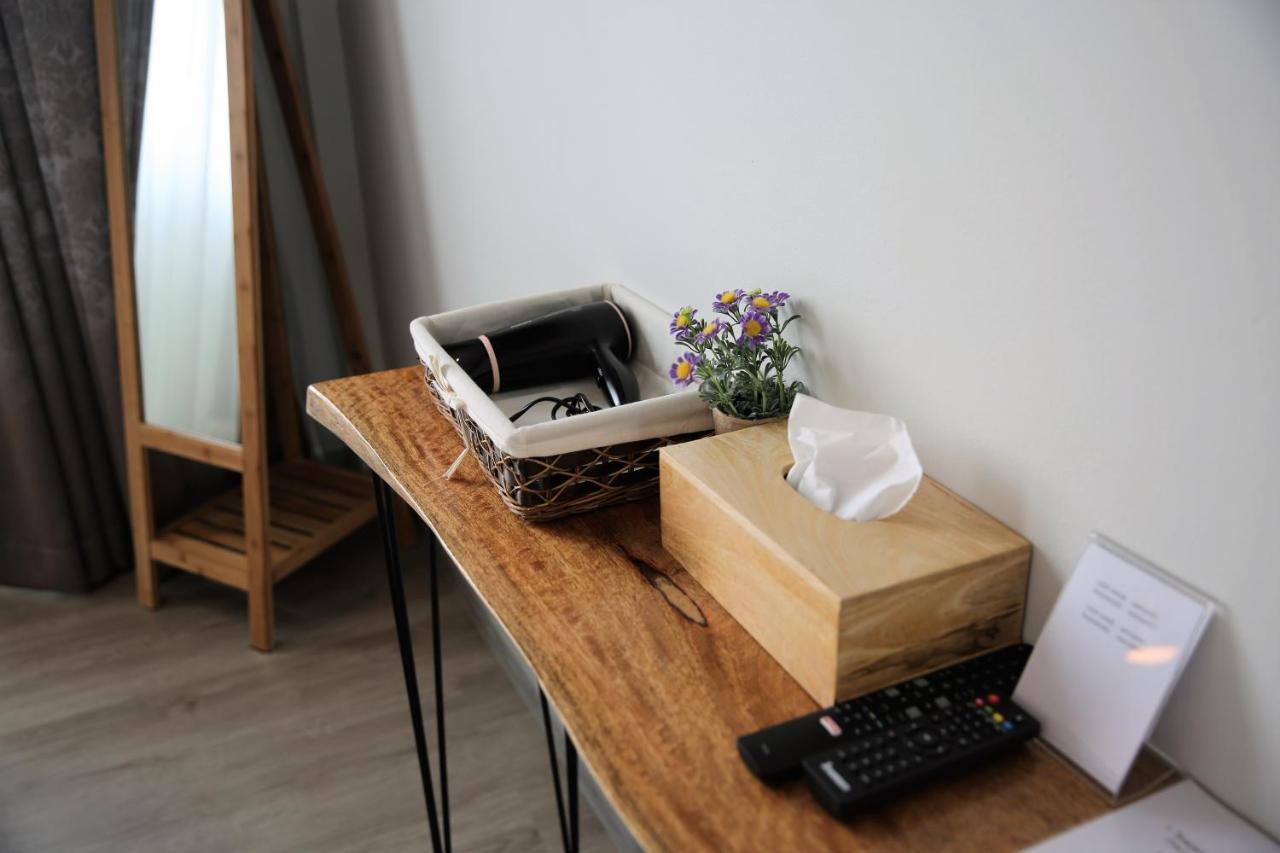 Latima Boutique Hostel Kanchanaburi Dış mekan fotoğraf