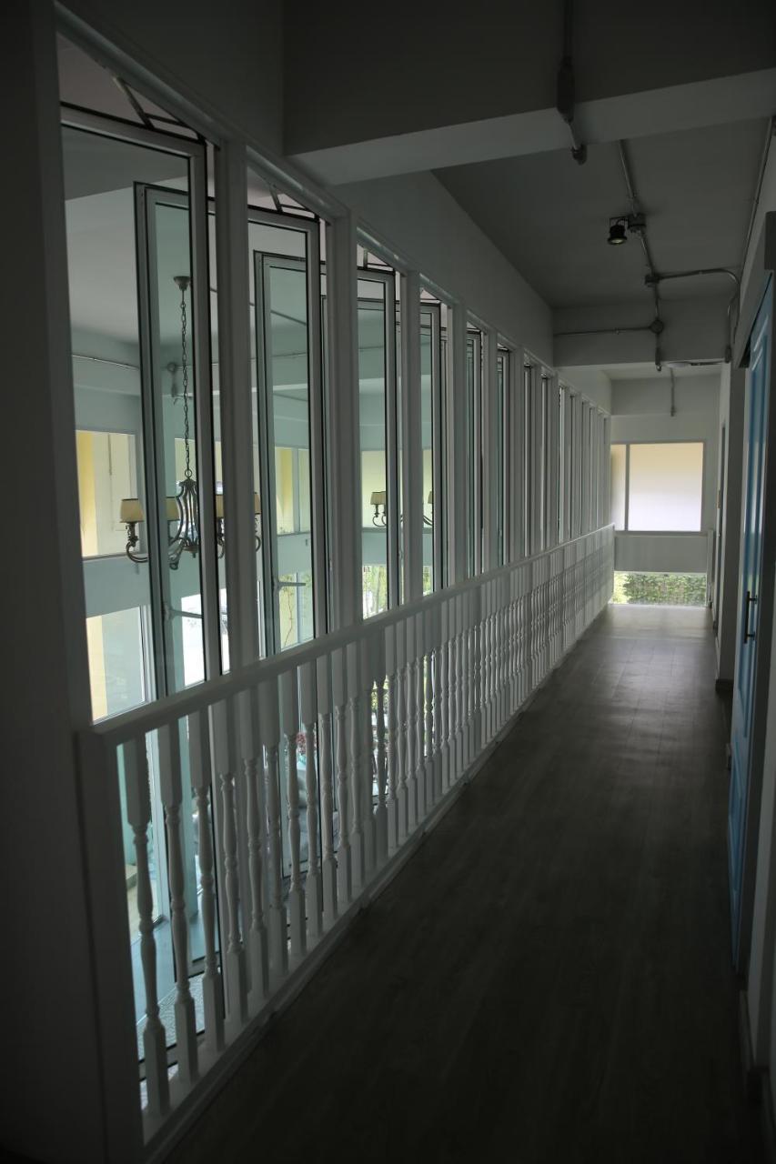 Latima Boutique Hostel Kanchanaburi Dış mekan fotoğraf